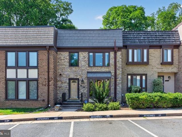 Townhouse for sale in Virginia