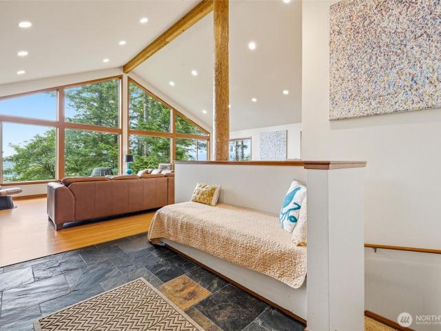 House for sale in Washington