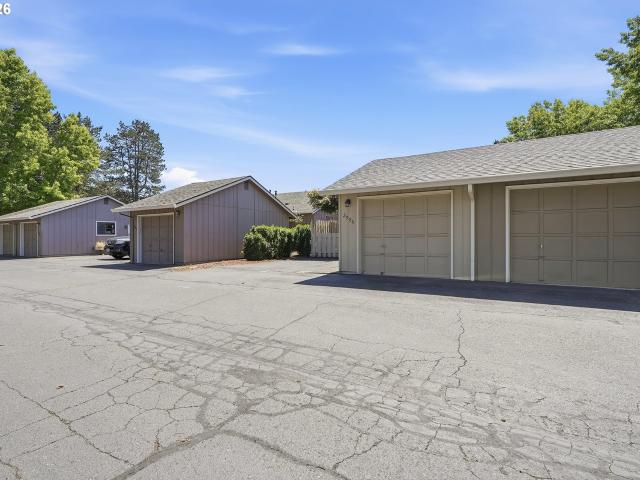 Townhouse for sale in Oregonia