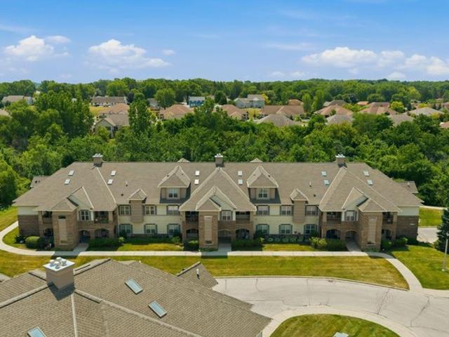Condo for sale in Franklin, Wisconsin