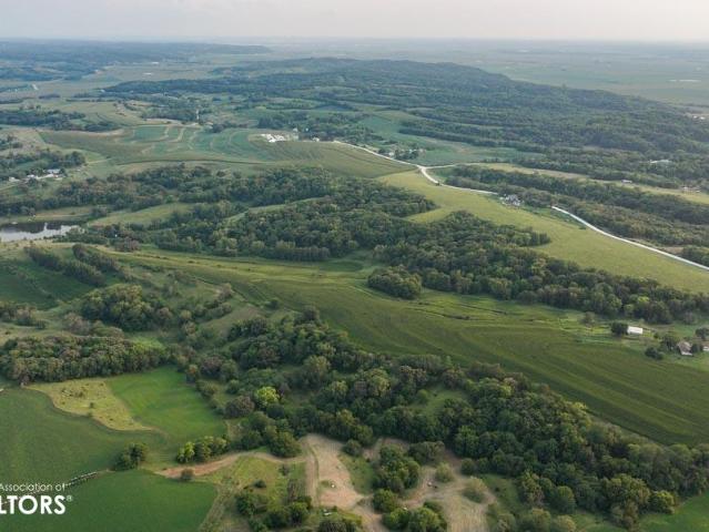 Land for sale in Crescent, Pottawattamie County