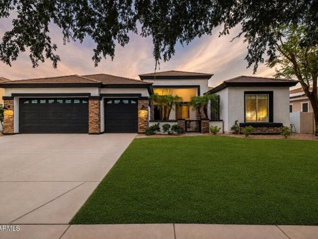 House for sale in Gilbert, Arizona