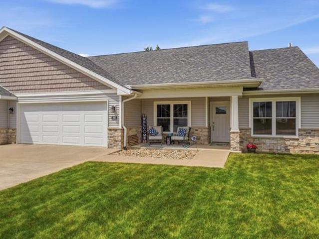 Townhouse for sale in Peosta, Iowa