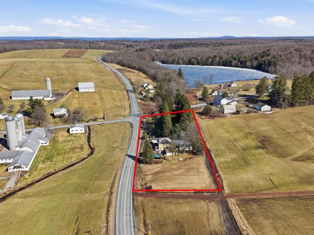 House for sale in Lake Como, Pennsylvania