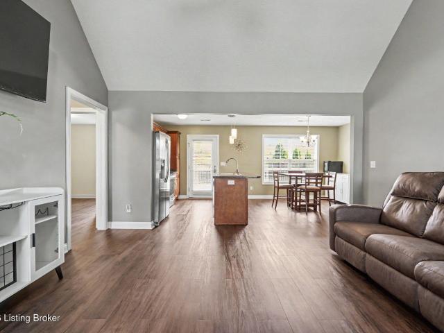 House for sale in Mount Washington, Kentucky