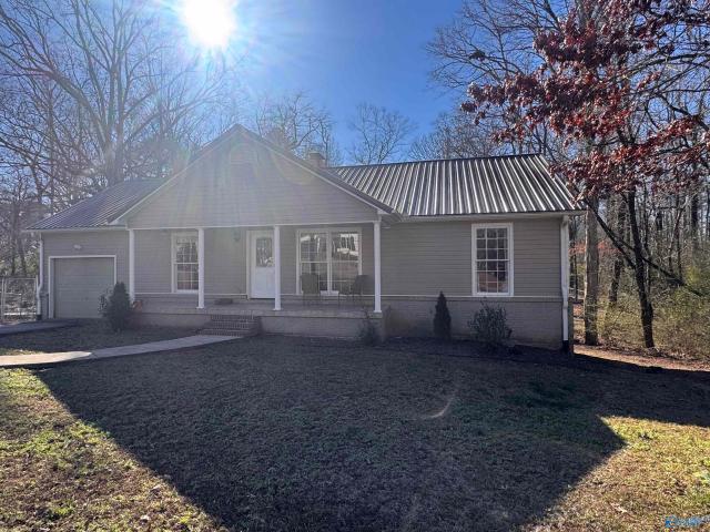 House for sale in Arab, Alabama