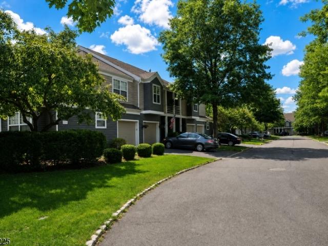 Townhouse for sale in Green Knoll, Bridgewater Township
