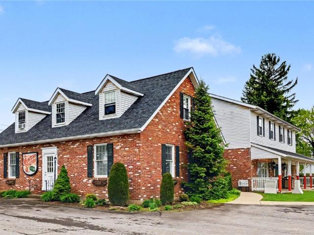 Commercial for sale in Lyndora, Pennsylvania
