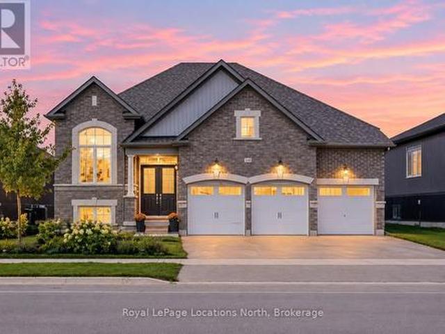 House for sale in Wasaga Beach, Ontario