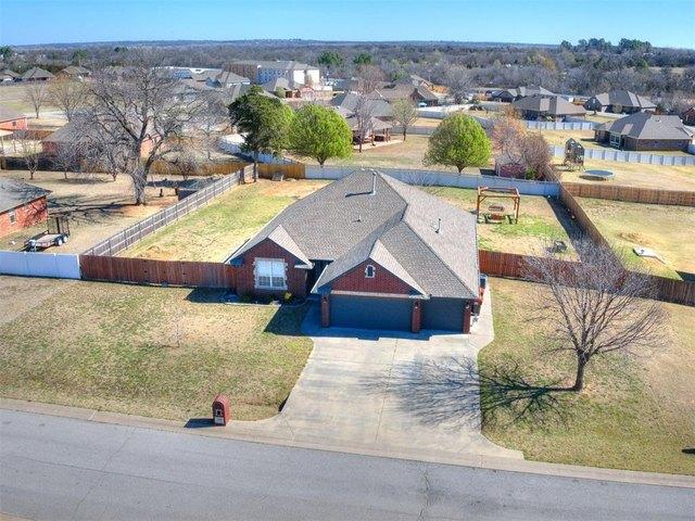 House for sale in Harrah, Oklahoma