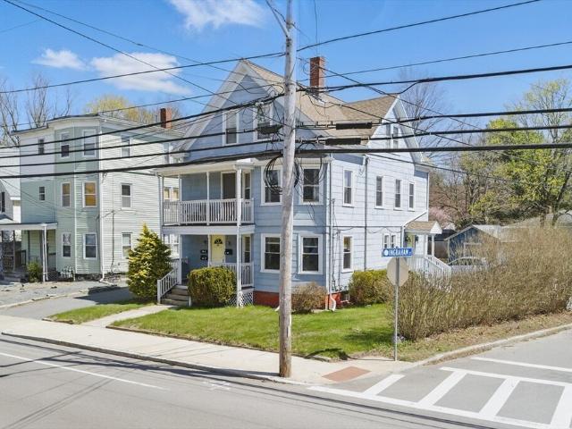 Townhouse for rent in Attleboro