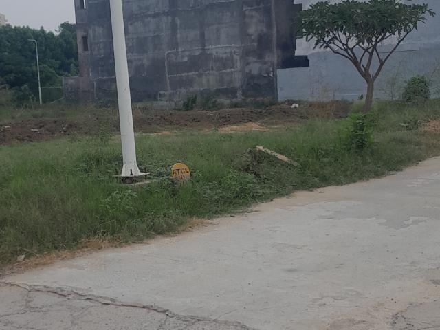 Land for sale in Hariana