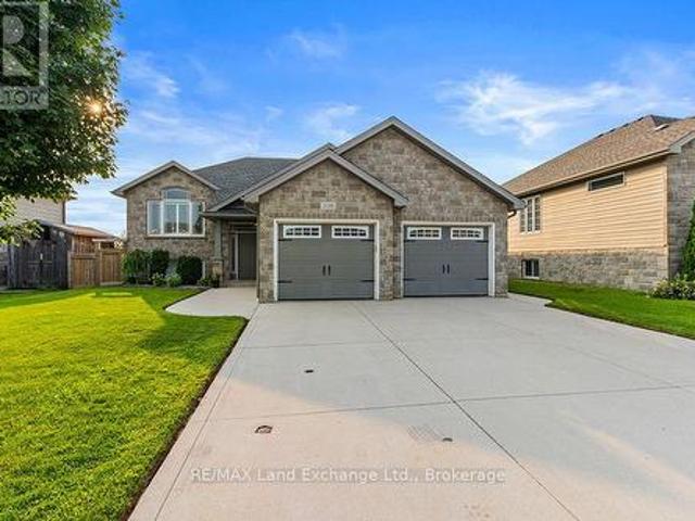 House for sale in Saugeen Shores, Ontario