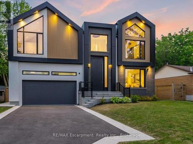 House for rent in Burlington, Ontario