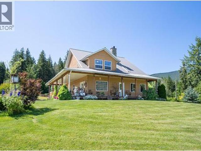 House for sale in Salmon Arm, Columbia-Shuswap Regional District