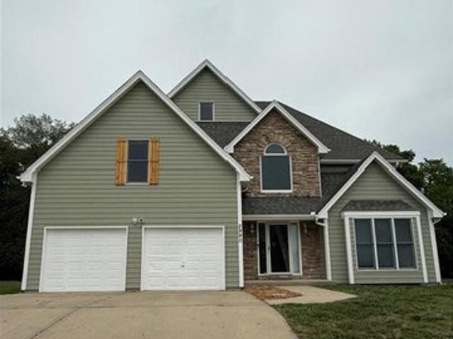 House for sale in Smithville, Missouri