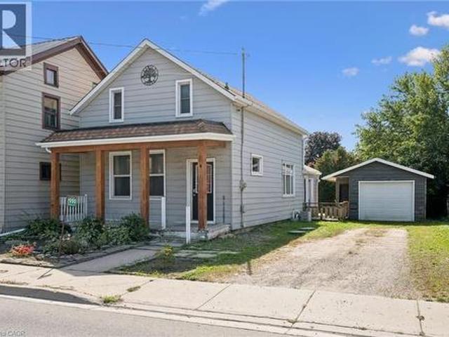 House for sale in Heidelberg, Wellesley