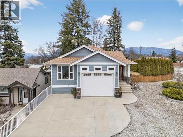 House for sale in Salmon Arm, British Columbia