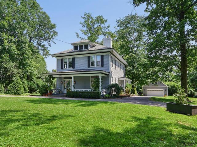 House for sale in Roselawn, Ohio