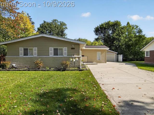 House for sale in Cranbrook Village, Southfield