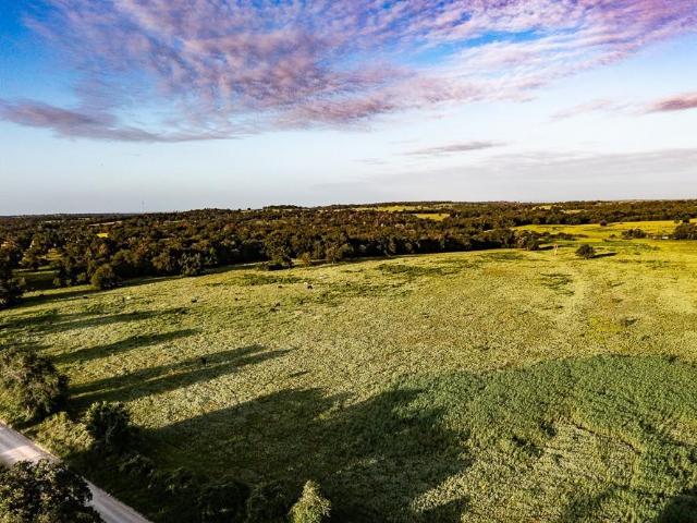 Farm for sale in Lexington, Texas