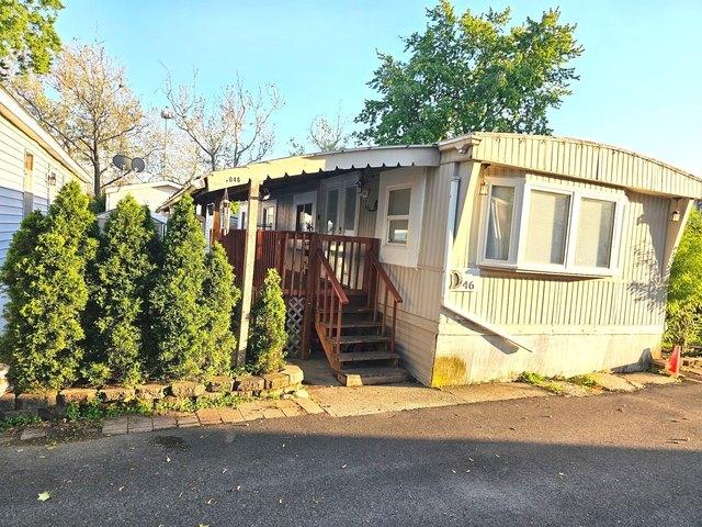 House for sale in Des Plaines, Illinois