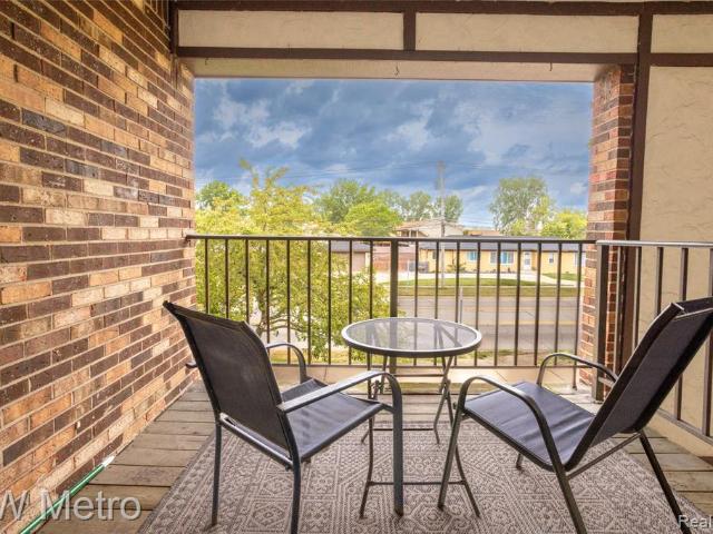 Condo for sale in Roseville, Michigan