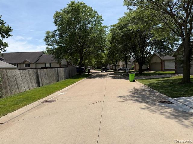 Condo for sale in Roseville, Michigan
