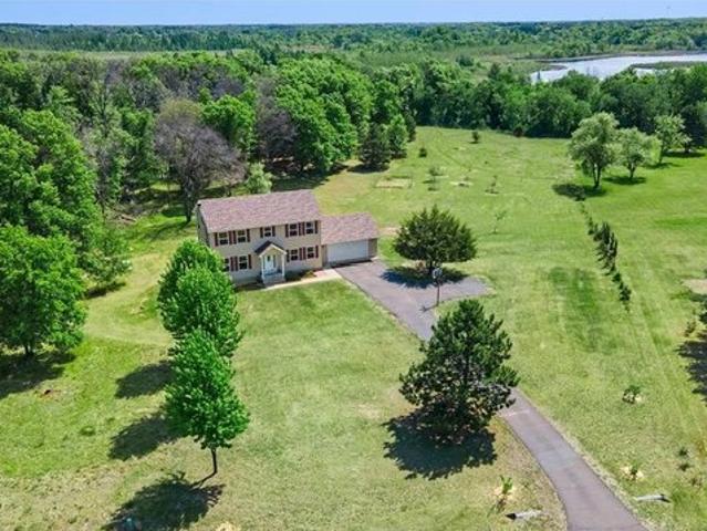 House for sale in Isanti, Minnesota