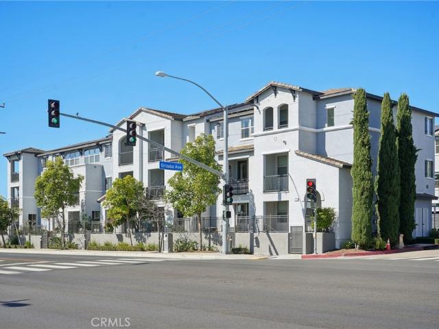 Condo for sale in Signal Hill, California