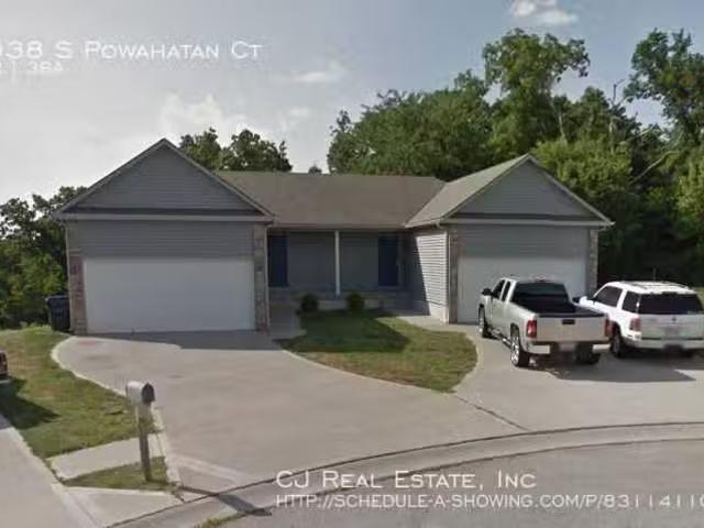 Condo for rent in Independence