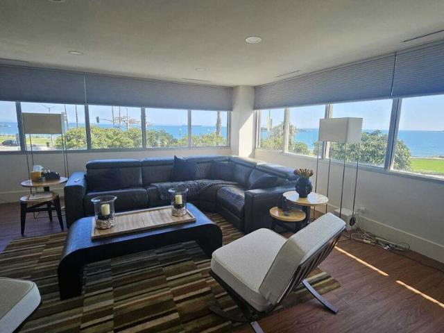 Condo for sale in Long Beach, California