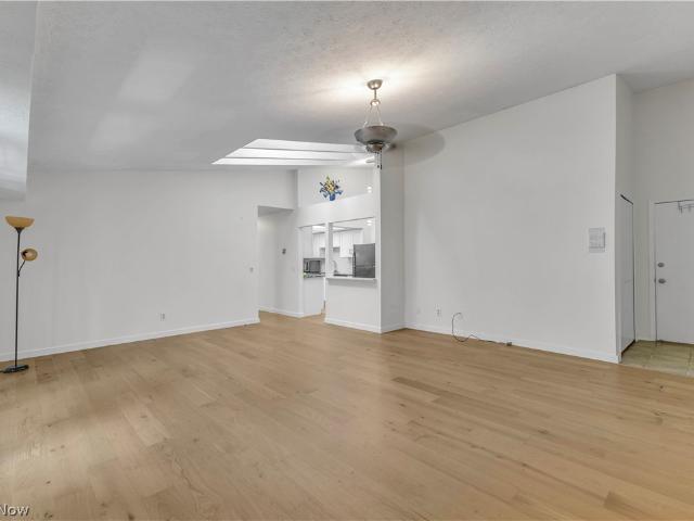 Condo for sale in Bay Landing, Westlake