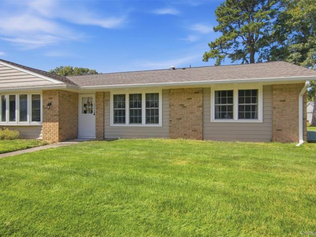 Condo for sale in Centereach, New York