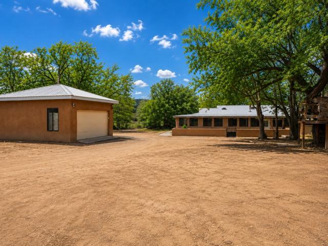 House for sale in Medanales, Rio Arriba County