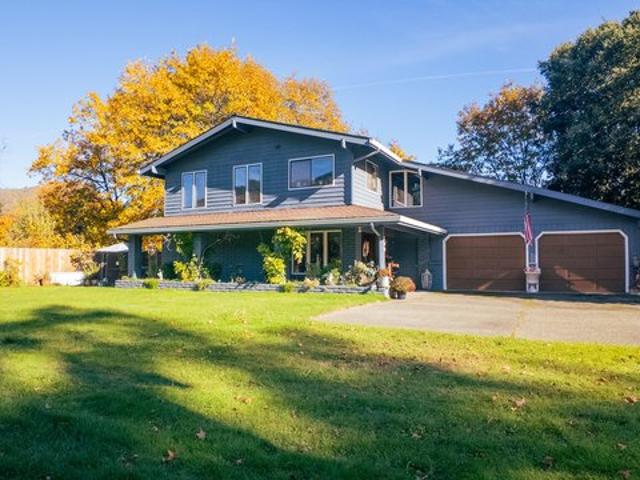 House for sale in Rogue River, Oregon