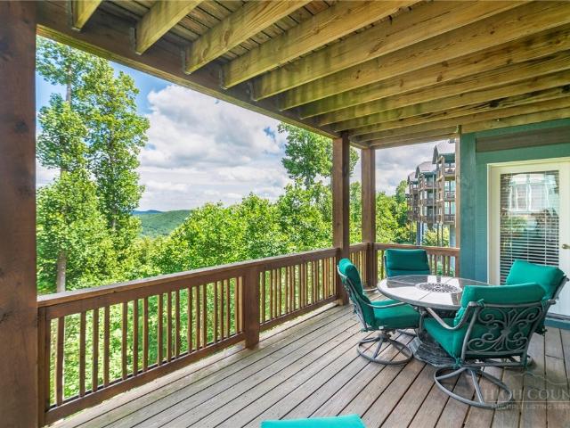 Condo for sale in Banner Elk, Watauga County