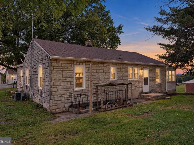 House for sale in Mount Olive, Toms Brook