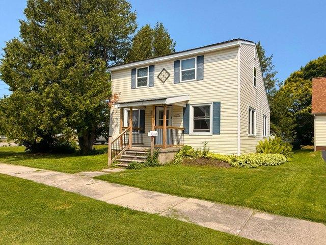 House for sale in Saint Ignace, Michigan