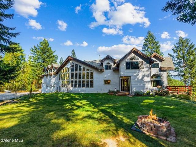 House for sale in Cocolalla, Idaho