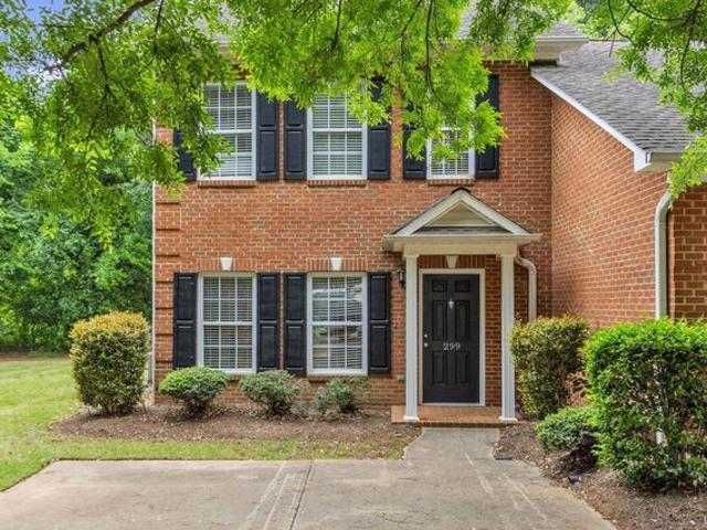 Townhouse for sale in Moore, South Carolina