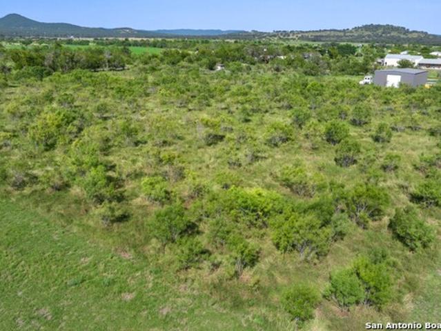Land for sale in Utopia, Texas