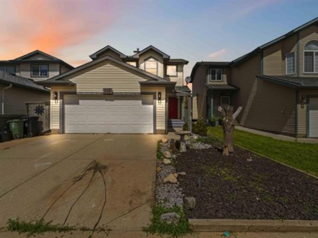 House for sale in Fort Saskatchewan, Alberta