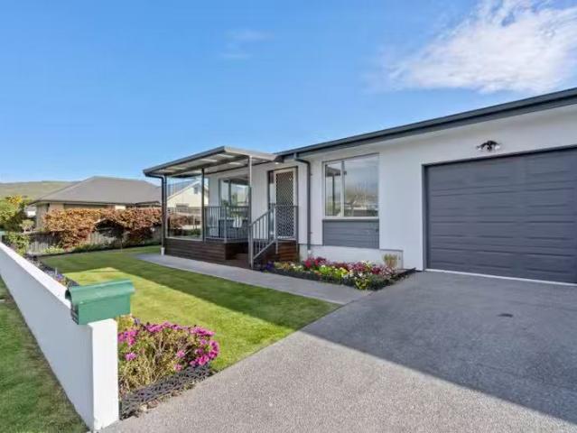 Apartment for rent in Heathcote, Canterbury