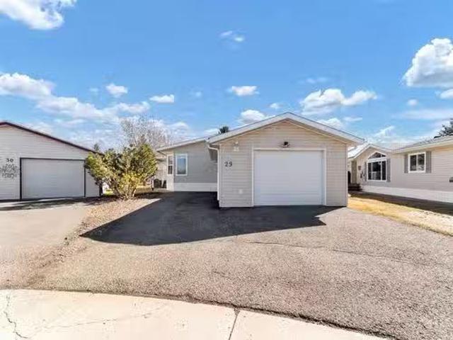 House for sale in Medicine Hat, Alberta