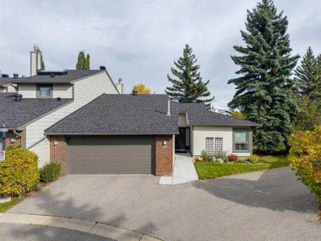 Townhouse for sale in Woodlands, Calgary
