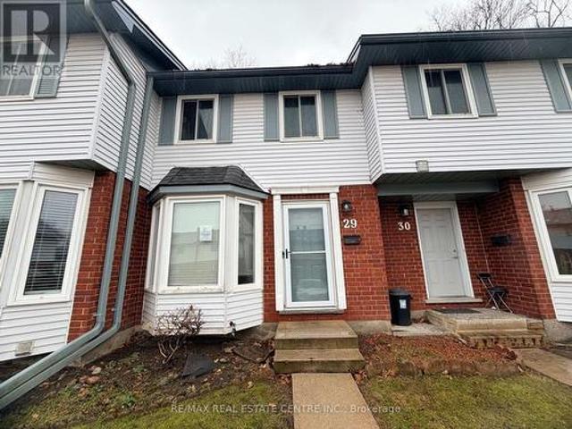 Townhouse for sale in Kitchener, Ontario