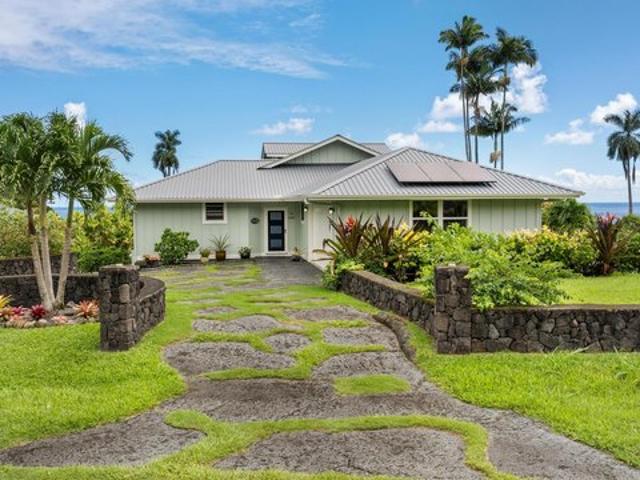 House for sale in Hakalau, Hawaiʻi County