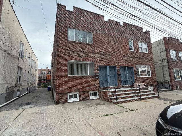 House for sale in Queens, Arverne