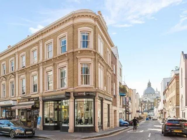 Apartment for rent in Knightsbridge, Greater London